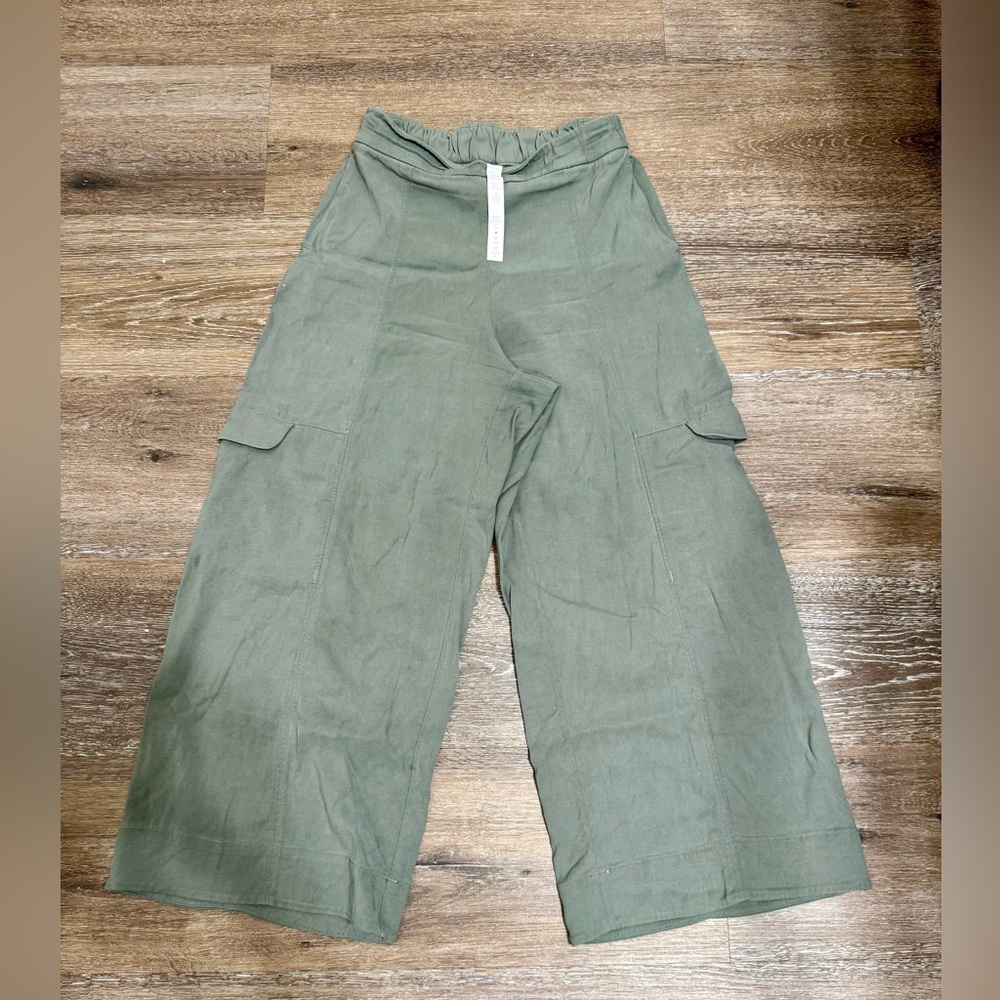 Lululemon Metropolis Maven High rise crop